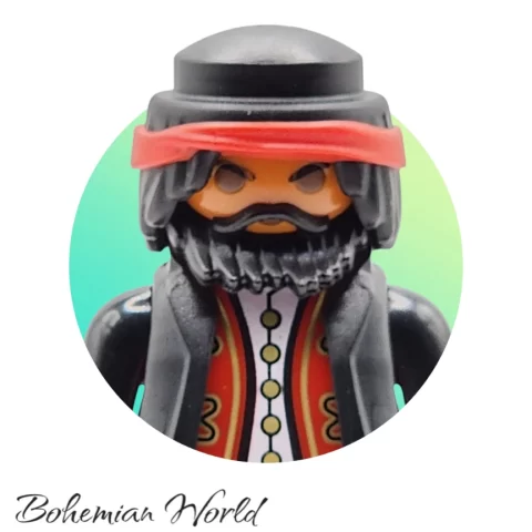 Capitán Pirata con Calavera de Cristal - Series 2 5157 Perfil