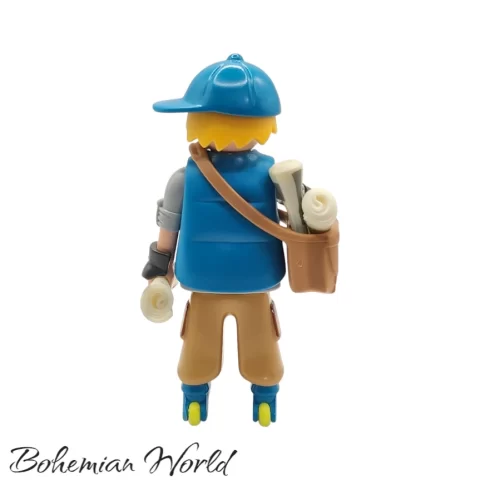 Newsboy - Series 13 9332 Atrás
